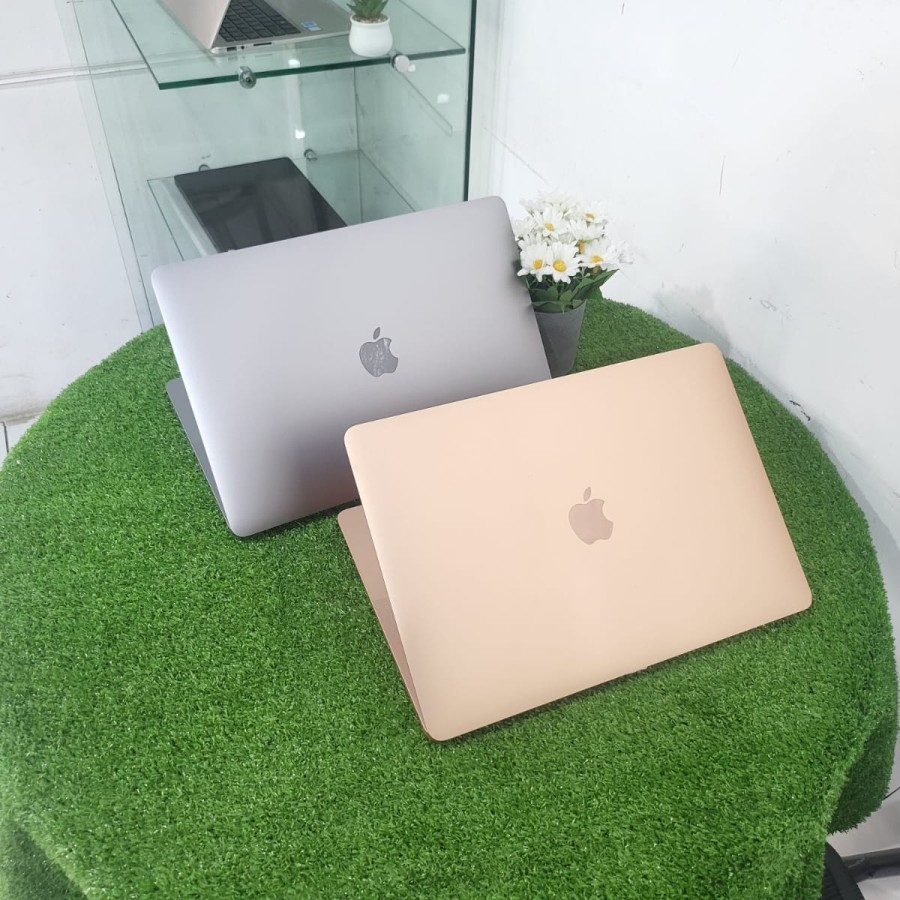 Jual Macbook Air M1 2020 Ram 8gb Ssd 256 Grey Backlight keyboard