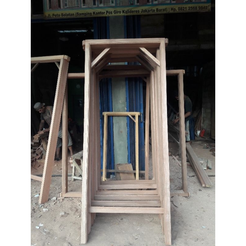 Jual Kusen Jendela Kayu Kamper | Shopee Indonesia