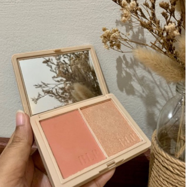 Jual Preloved BLP Face Glow Blush & Highlighter Expired Shopee