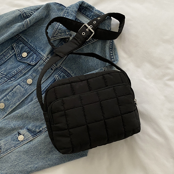 Jual TAS SELEMPANG WANITA SLING BAG CEWEK KEKINIAN KOREA ANTI AIR HITAM ...