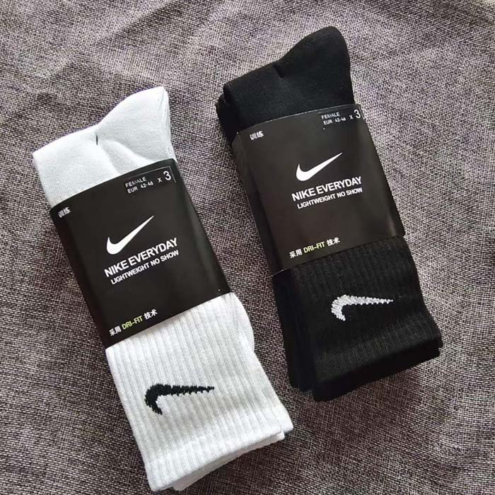 nike elite lightweight running socks