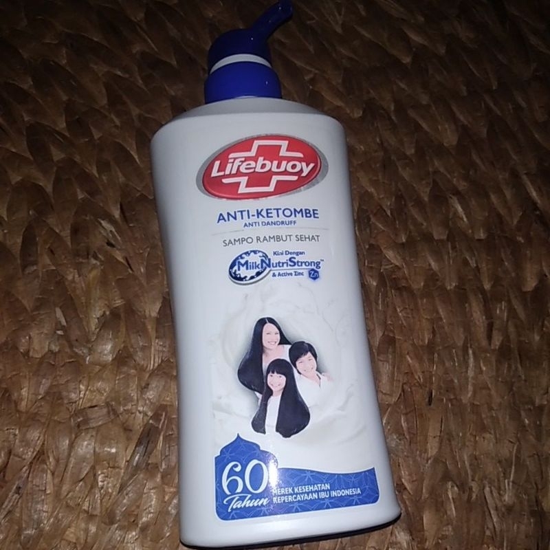 Jual Lifebuoy shampoo anti ketombe 680ml exp 2025 termurah!!! | Shopee
