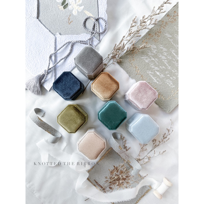 Jual Cushion Shape Ring Box Velvet for single and double rings | Kotak ...