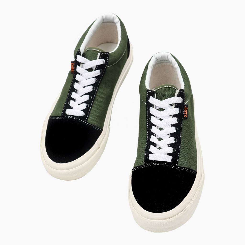 Jual Zars Sepatu Sneakers Old School Vintage Army Black White Unisex ...
