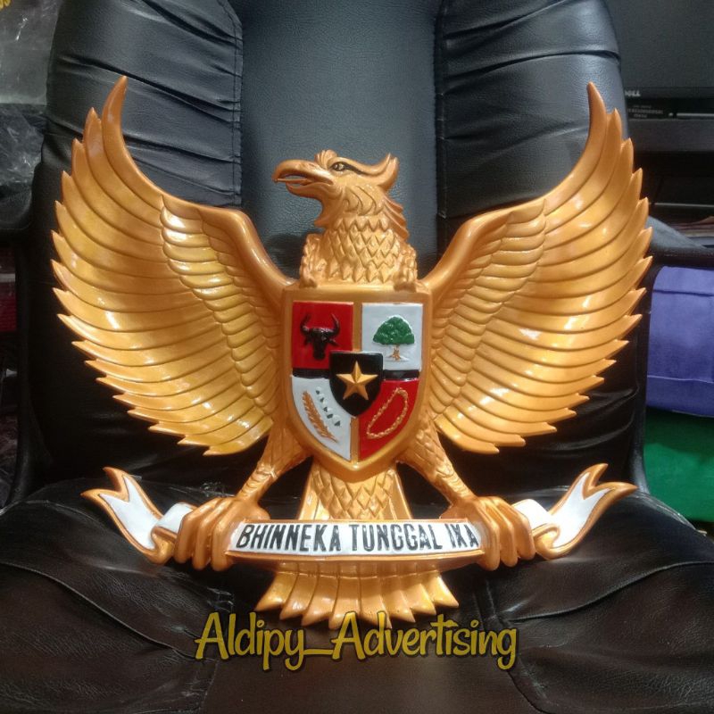 Jual Lambang Patung Burung Garuda Pancasila Fiber Ukuran Cm Shopee