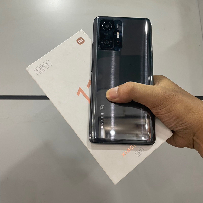 Cover Antiurto COMAKU Per Xiaomi Mi 11T / 11T Pro – Custodia TPU+PC Con Anello Regolabile E Copriobiettivo Scorrevole, Nero