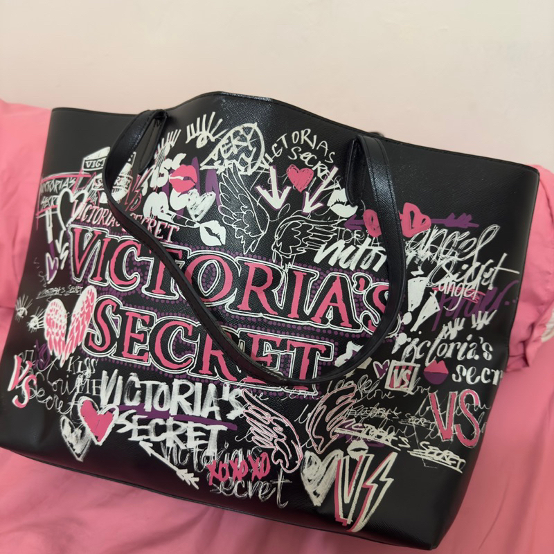 Victoria secret graffiti tote hotsell