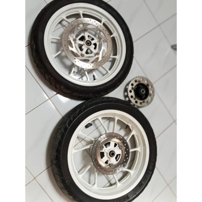 Jual Velg R15 V3 Original Kelengkapan Nap Gear Piringan Cakram Masih ...