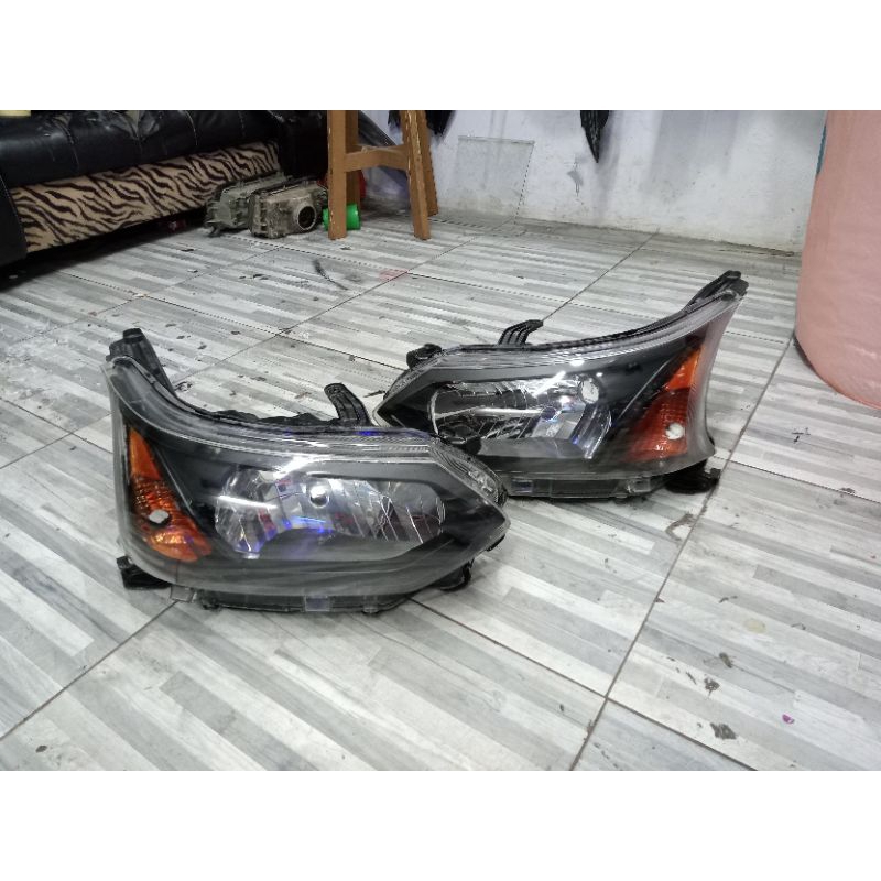 Jual Headlamp Lampu Depan Avanza Xenia Grand Veloz Original