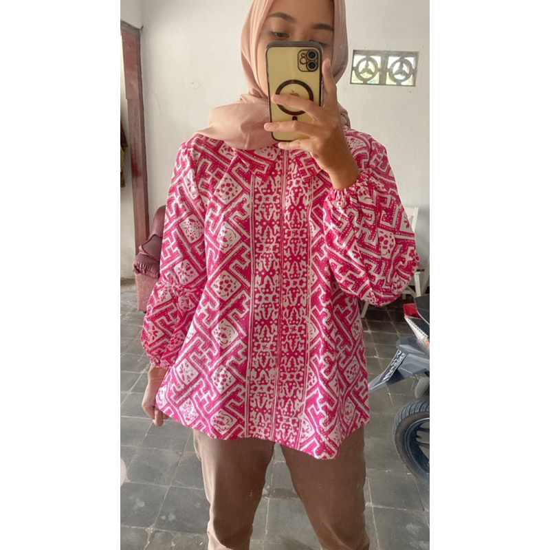 Jual BLOUSE BATIK PRINTING SOLO WARNA PINK BATIK MODERN | Shopee Indonesia