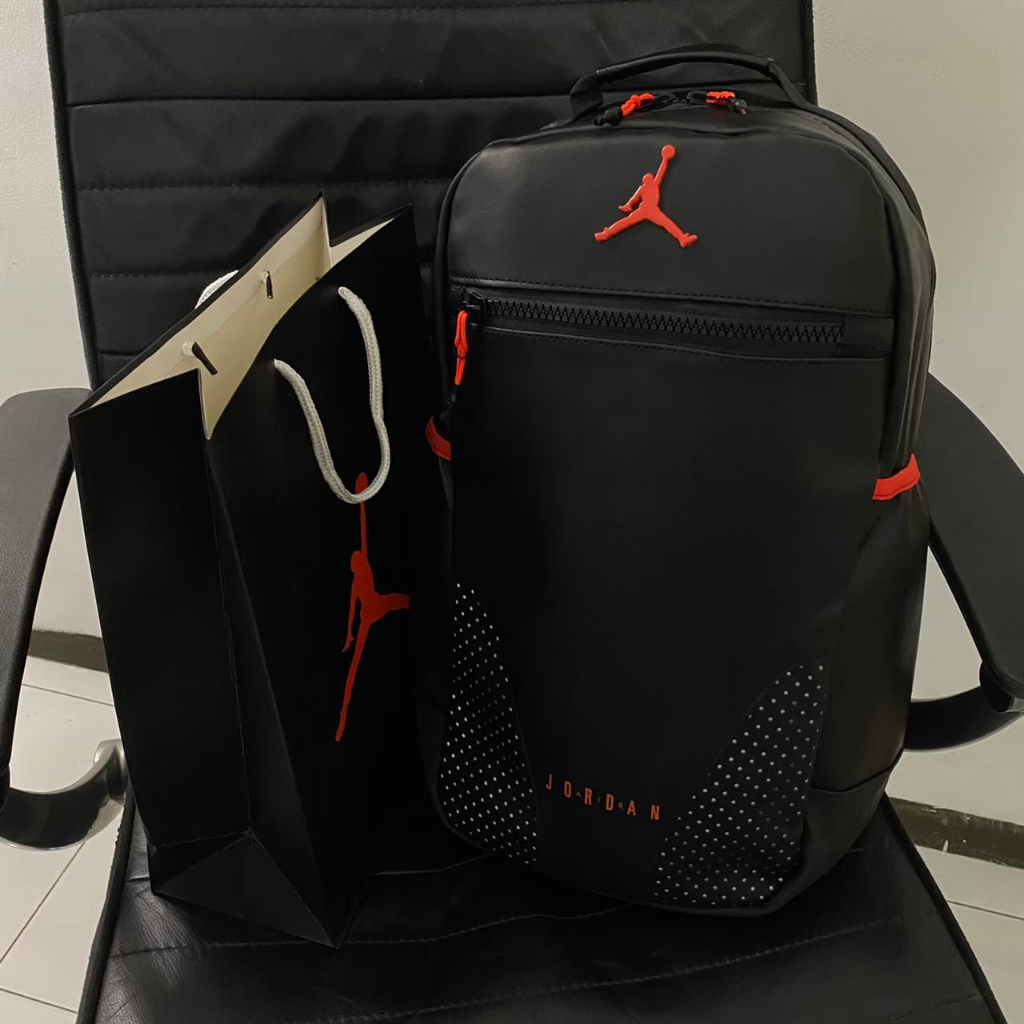 Jual TAS RANSEL JORDAN RETRO 6 LEATHER BACKPACK ORIGINAL BLACK RED WHITE BACKPACK Shopee Indonesia