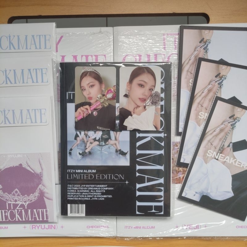 itzy CHECKMATE トレカ - メルカリ