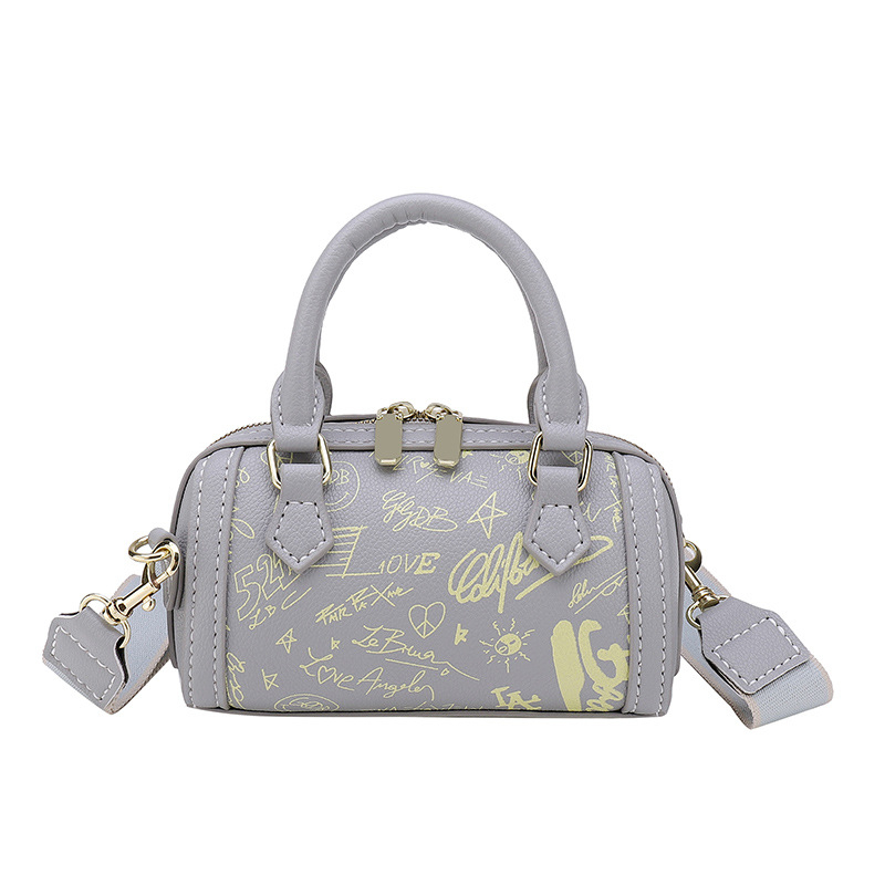 Chila Bag Terlaris Tas Selempang Wanita Terbaru Lucu Cantik Terlaris  Slimbag Tas Cewek Tas lebaran