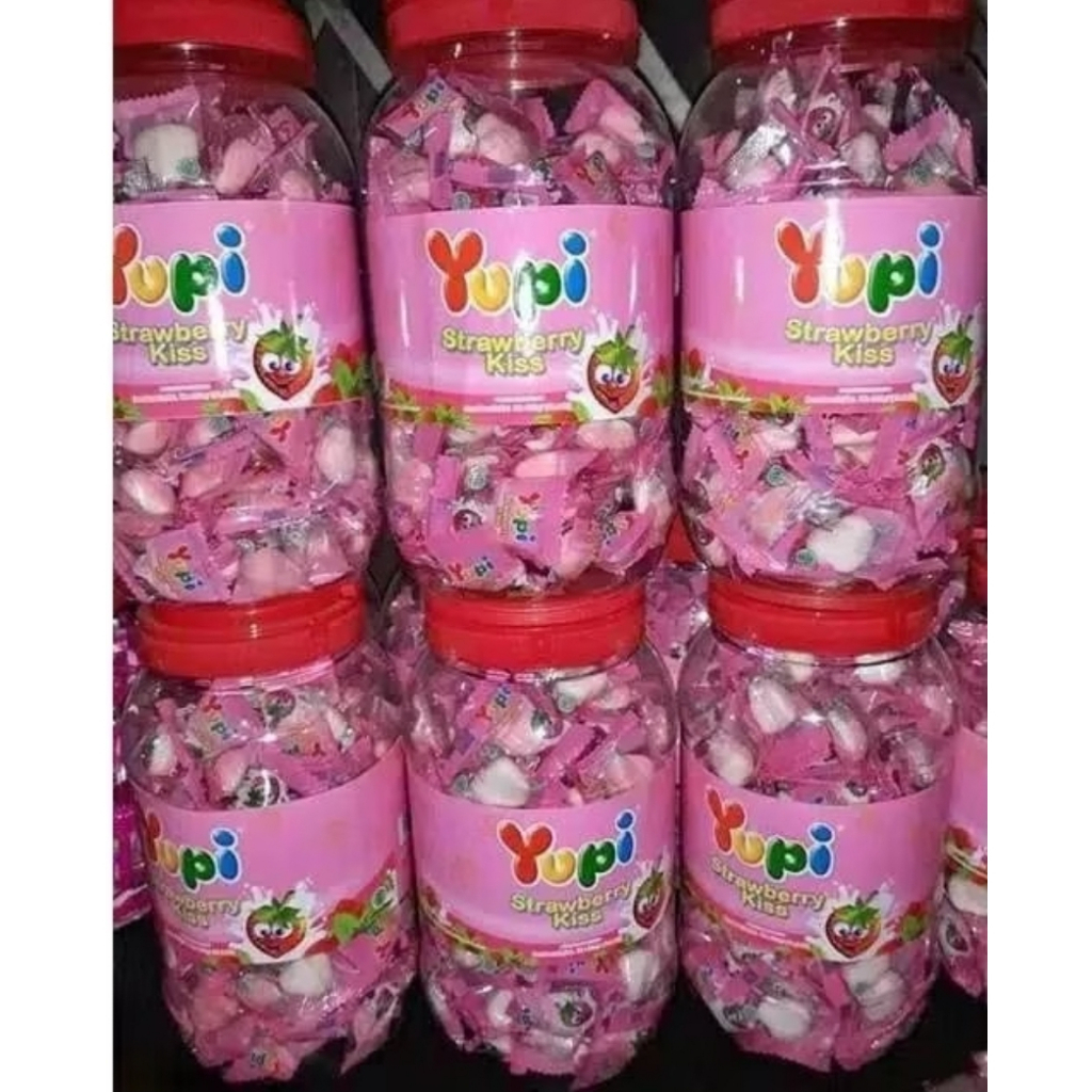 Jual Yupi Strawberry Kiss Toples 300gr Isi Sktr 125 Pcs Shopee Indonesia