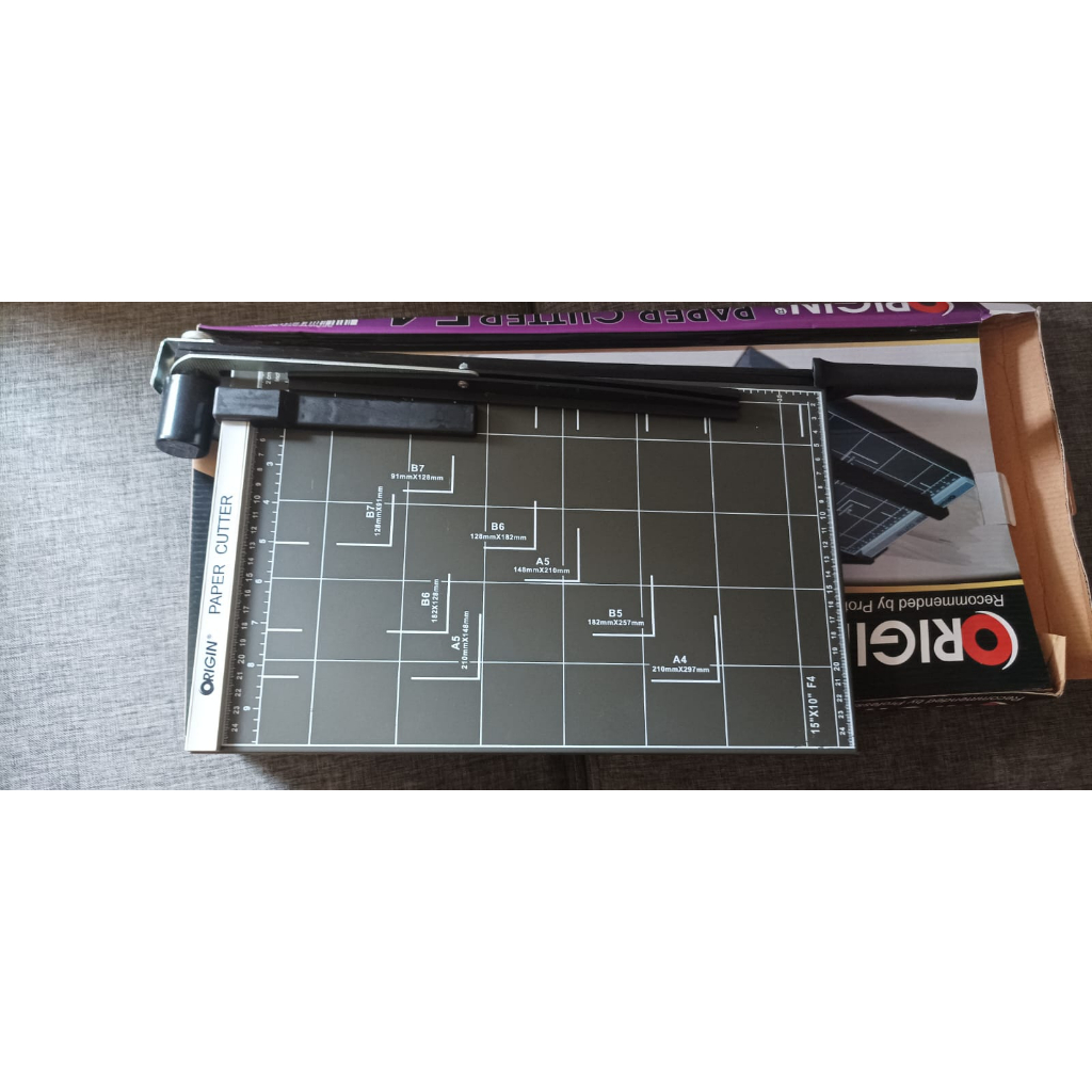 Jual Pemotong Kertas Origin F4 Paper Cutter Origin Pcc F4 Shopee Indonesia 