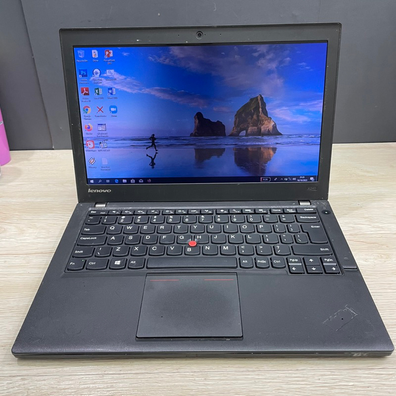 爆速SSD128GB LENOVO X240 i5-4210U/メモリ8GB