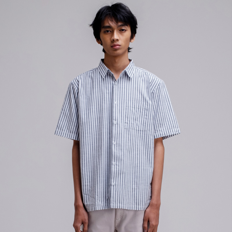 Johnwin Vertical Stripe Kemeja Formal Pria