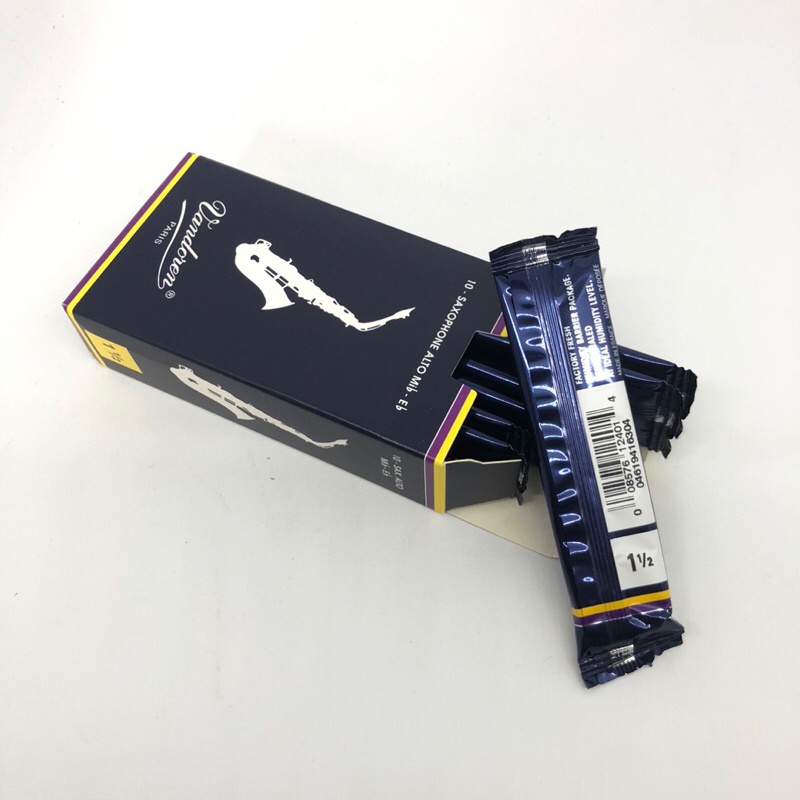 Jual Reed Tradisional Blue - Reed Saxophone Alto Vandoren | Shopee ...