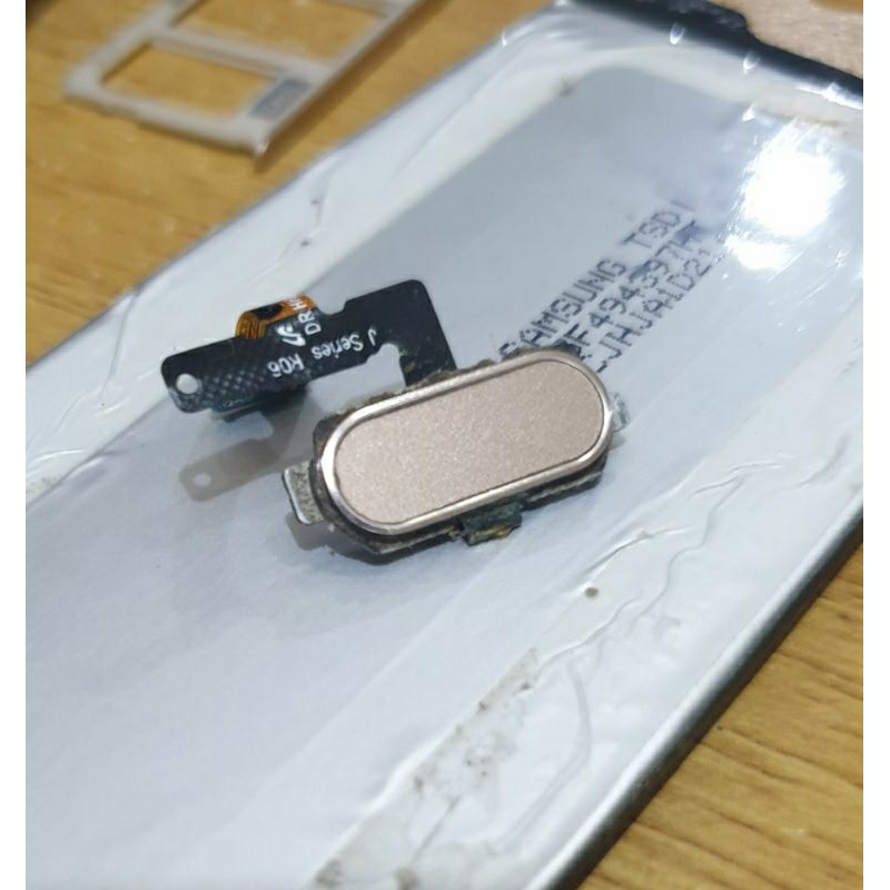 Jual Frame Lcd J7 Pro Tulang Tengah Original Cabutan dan Tutup Soket ...