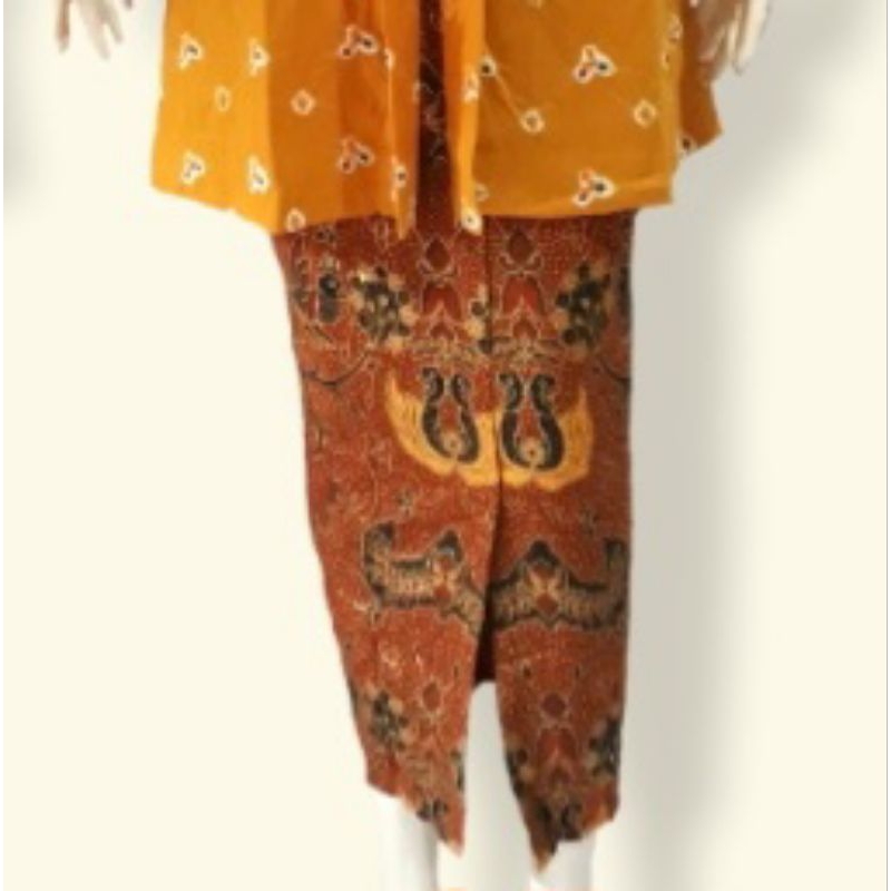 Jual SET KEBAYA KARTINI JUMPUTAN ASLI - Atasan Kebaya Encim Rok Batik ...