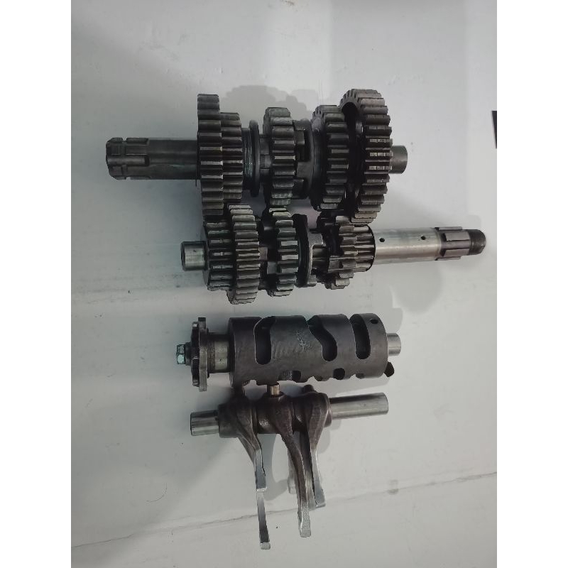 Jual Gigi rasio gearbox transmisi Megapro Primus Gl pro original ...