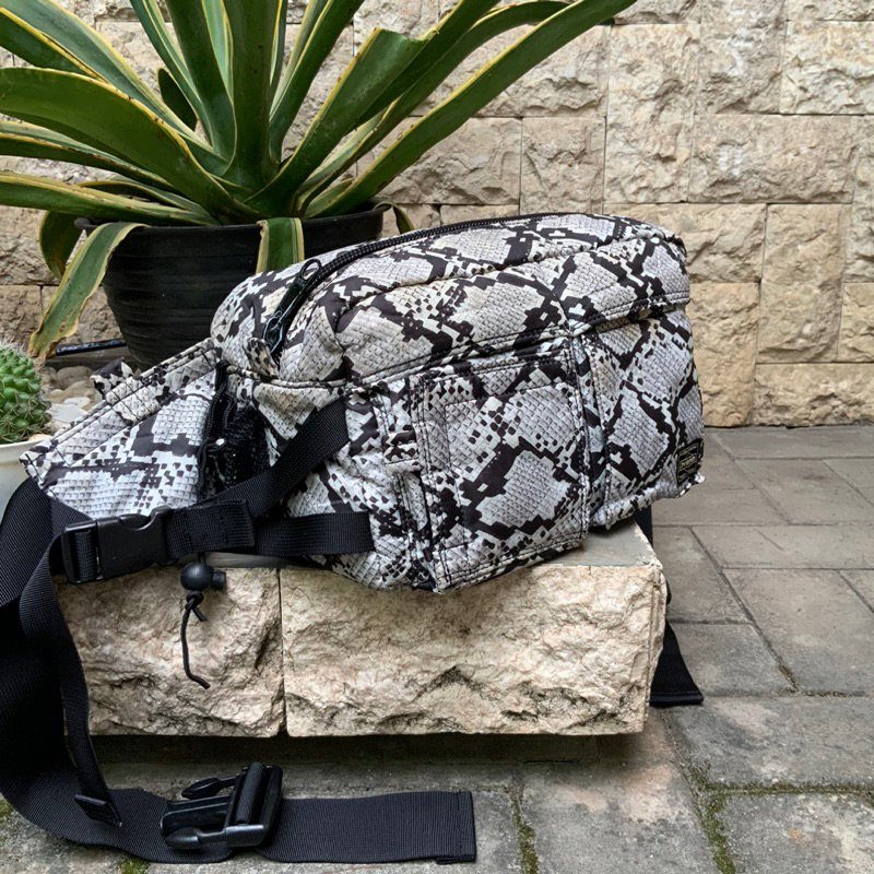 Jual HEAD PORTER PYTHON SNAKE SERIES TANKER WAIST BAG FW16