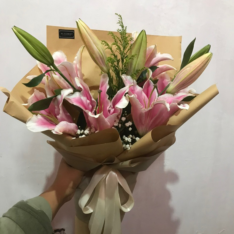 Jual basic lily lilI buket | Shopee Indonesia