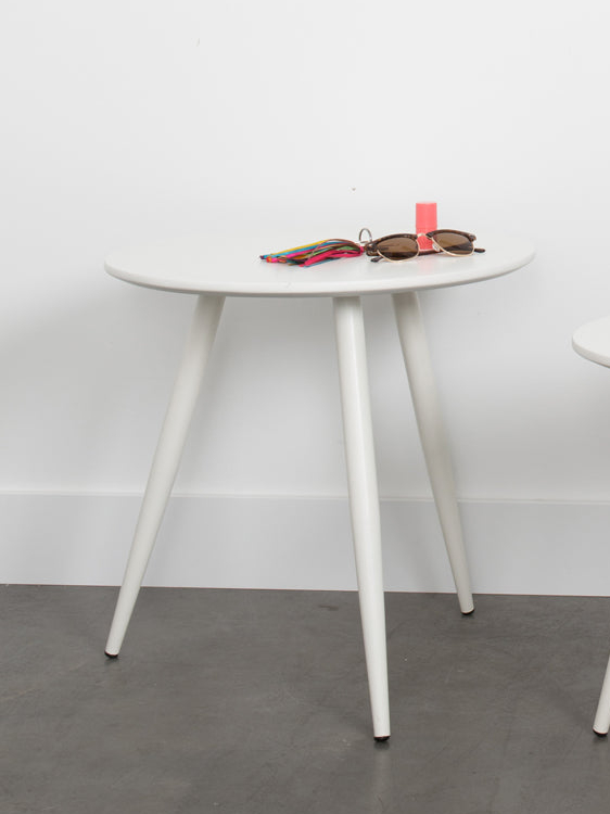 Jual MEJA BULAT PUTIH SUDUT MINIMALIS RUANG TAMU PUTIH AESTHETIC