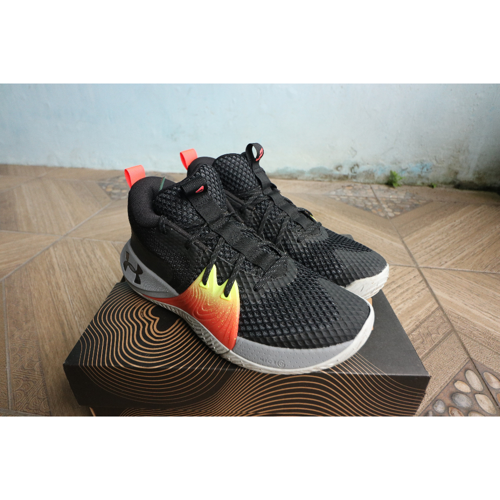 Jual Sepatu Basket Under Armour Embiid 1 Black Original 100% Size 42.5 ...