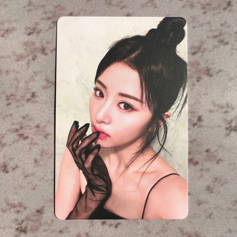 Jual [READY STOCK] OFFICIAL PHOTOCARD LE SSERAFIM WEVERSE 1ST STUDIO