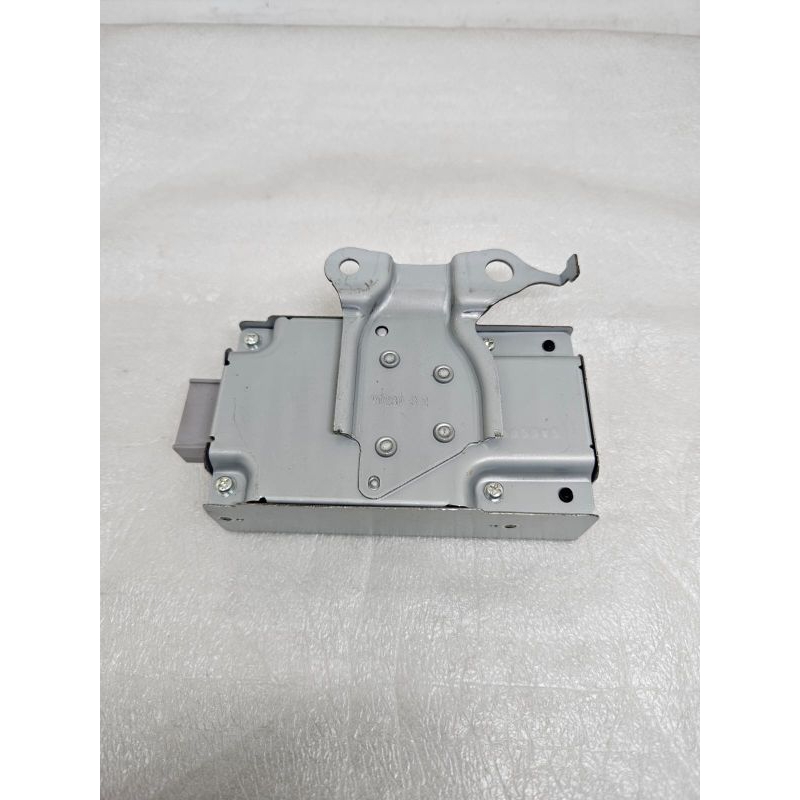 Jual Battery Door Control Modul Central Lock 8598A+0K010 Innova Reborn ...
