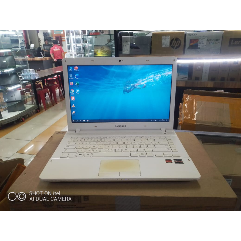 Jual Laptop Leptop Siap Pakai 1 jutaan Ram 4 gb Hdd 320 Gb 14 inc