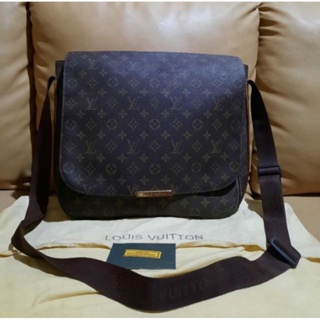 Jual Tas Louis Vuitton Pria Model & Desain Terbaru - Harga