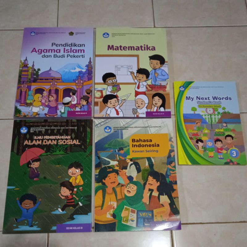 Jual Kelas 3 SD/MI Pendidikan Agama Islam Dan Budi Pekerti, Bahasa ...