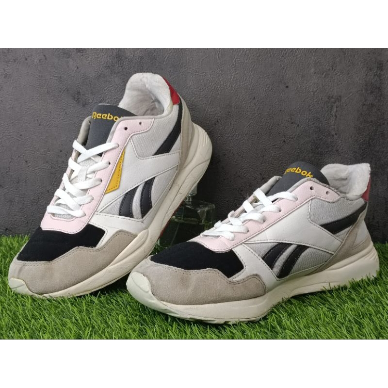 Reebok royal bridge 2.0 wanna one deals