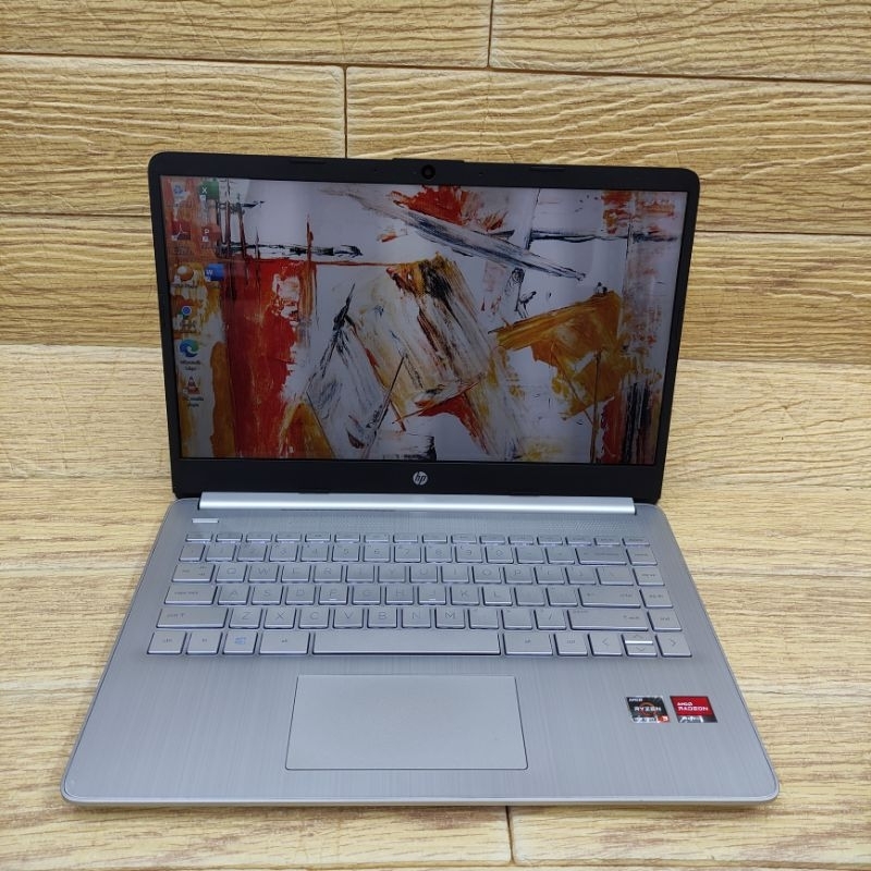 Jual Laptop 2nd Hp 14s Fq1032au Amd Ryzen 3 5300u 26ghz 8gb Ssd 512gb Shopee Indonesia 1100