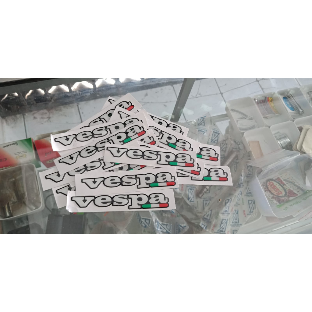 Jual Emblem Vespa Stiker Emblem Vespa Emblem Vespa Flag Italia