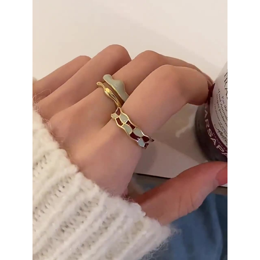 Jual Ross Ring French Retro Enamel Cincin Catur Hijau Sage Metal Alloy ...