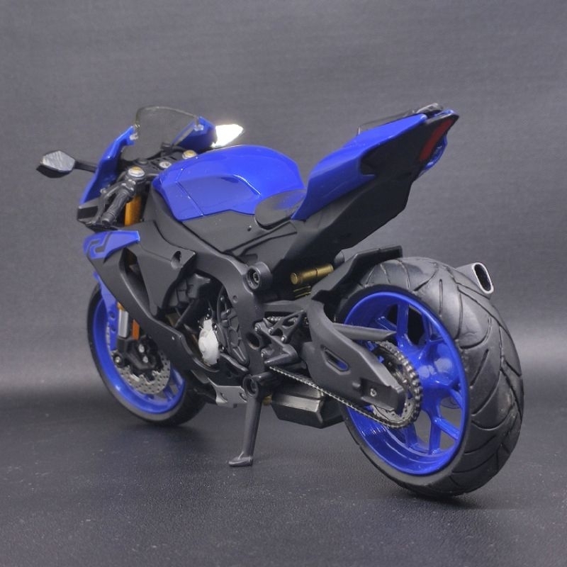 Jual Diecast Motor Yamaha R1 1:12 custom paint | Shopee Indonesia