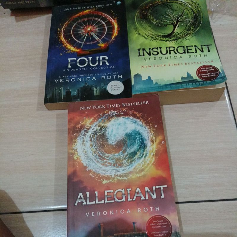 Jual buku novel insurgent divergent veronica roth bekas original ...