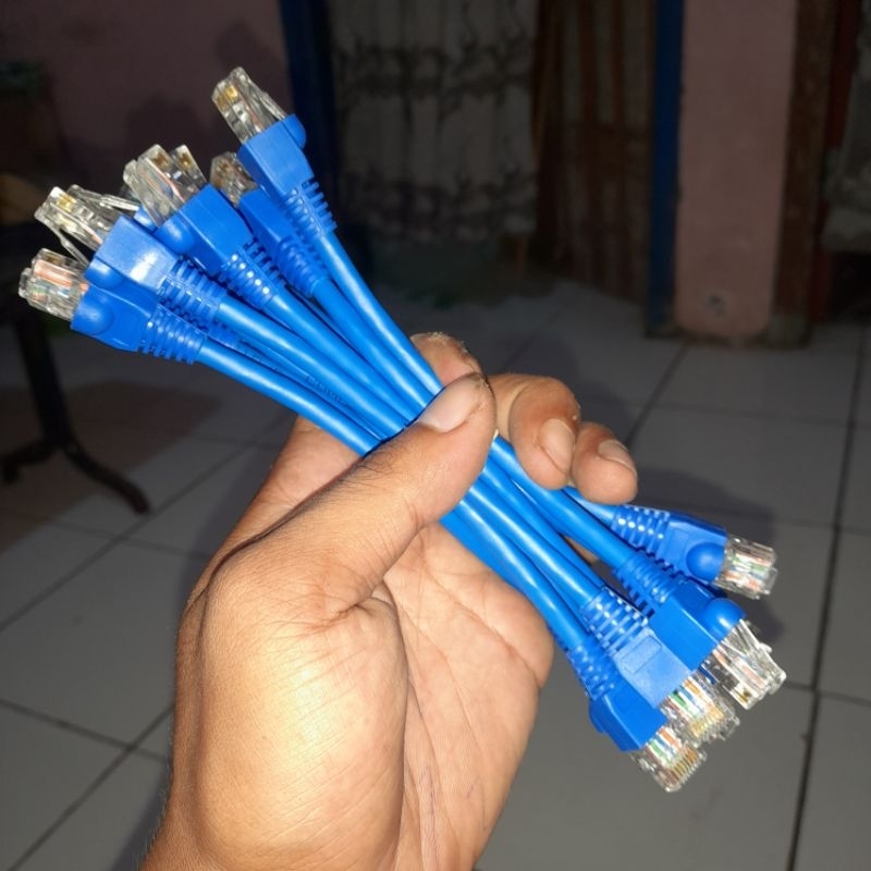 Jual KABEL LAN SERVER CUSTOM BY RAV SOLUTION 25 CM COMMSCOPE CAT 6 ...