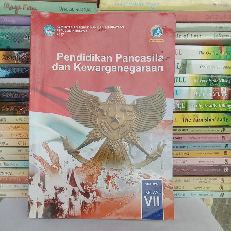 Jual Buku Pendidikan Pancasila Dan Kewarganegaraan Untuk SMP Kelas VII ...