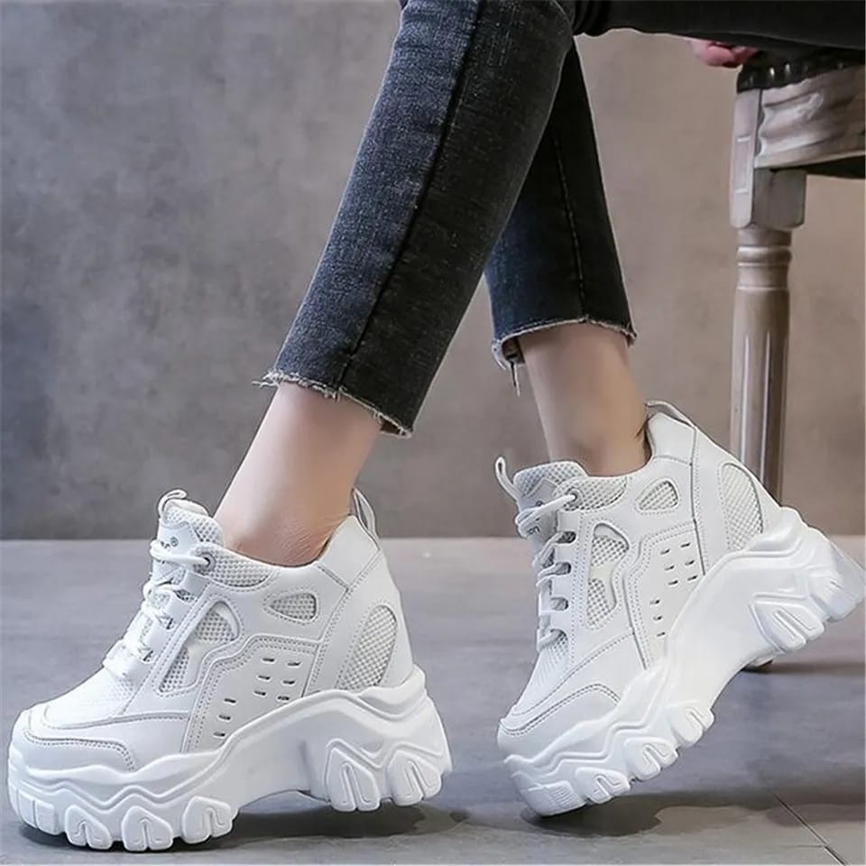 Jual Sepatu Sneakers Sol Tinggi Model Korea | Shopee Indonesia