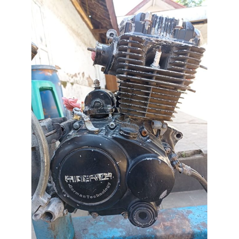 Jual mesin engine Minerva 150cc kondisi hidup normal tidak ngasap ...