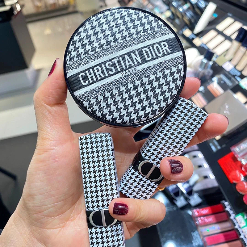 Jual Dior Lipstick/Dior Houndstooth Matte Lipstik Rouge Dior New Look