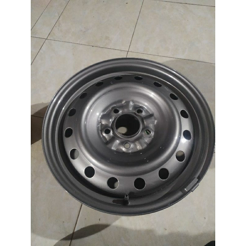 Jual velg mobil kaleng original Daihatsu terios R16 PCD 5X114 | Shopee ...