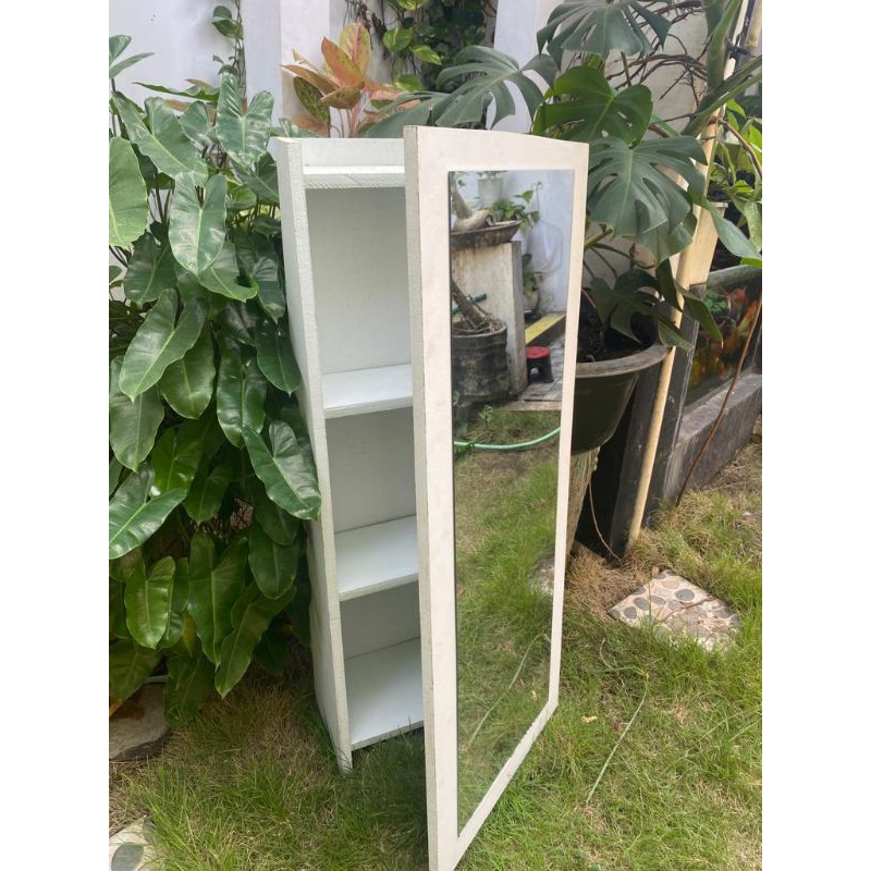 Jual Lemari kaca/aesthetic/lemari kaca kekinian/lemari kaca unik/lemari