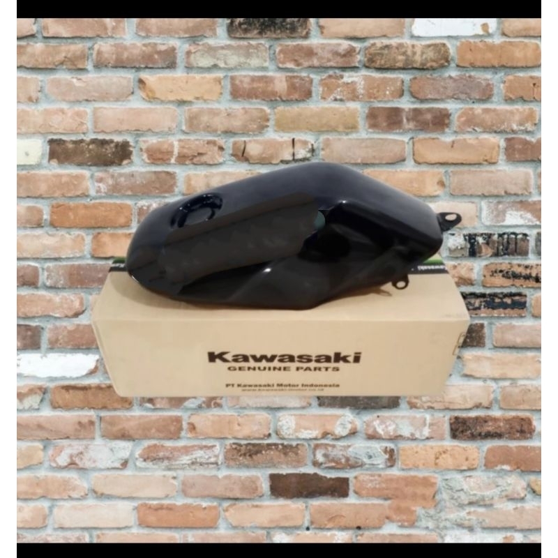 Jual Tangki Tangki Bensin Hitam Ninja R ss 150 Original | Shopee Indonesia