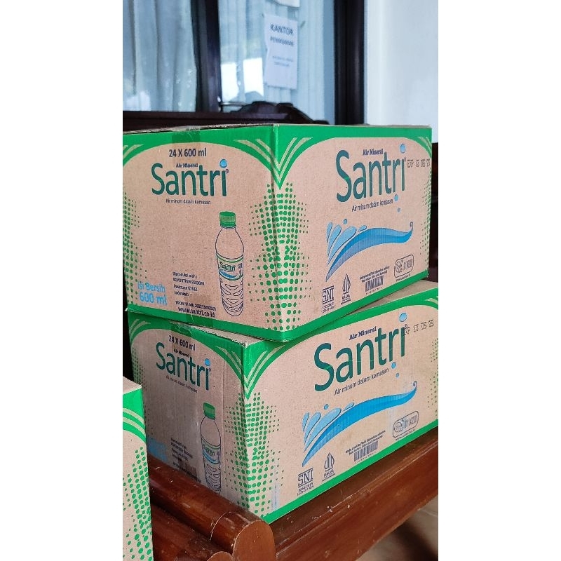 Jual Air Mineral Santri Air Minum Dalam Kemasan Shopee Indonesia 2949