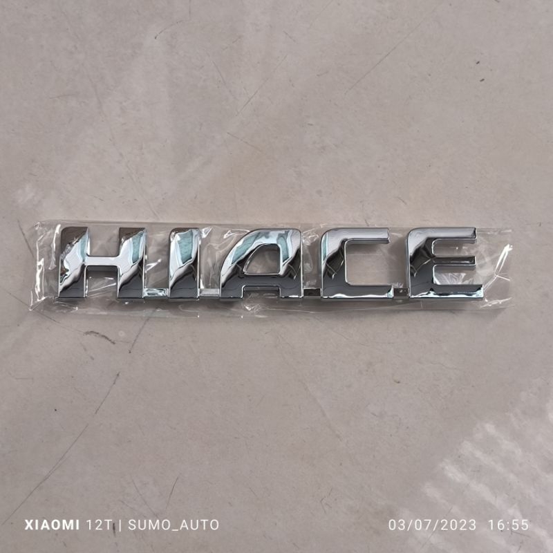 Jual emblem tulisan HIACE untuk toyota HIACE | Shopee Indonesia